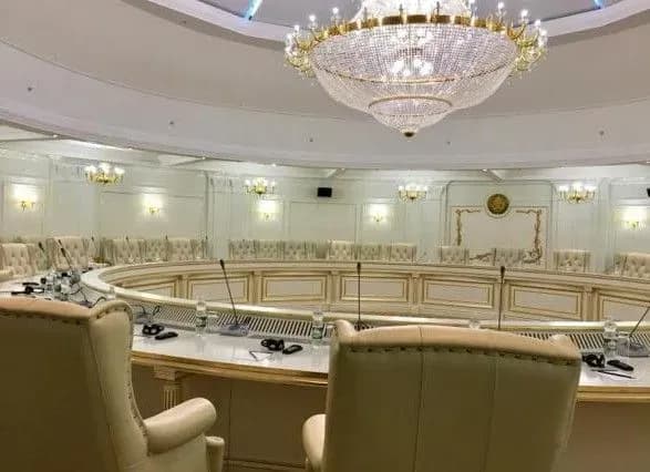 u-minsku-vidbulas-zustrich-predstavnikiv-ukrayini-ta-rf-u-kontaktniy-grupi