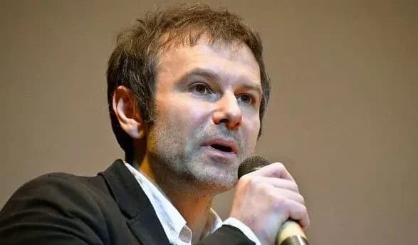 vakarchuk-vdruge-yde-z-radi-napisav-zayavu-pro-skladannya-povnovazhen-nardepa