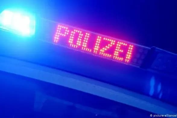 u-nimetskomu-shtutgarti-vnochi-proyshli-masovi-bezladi-rozbiti-i-rozgrabovani-magazini