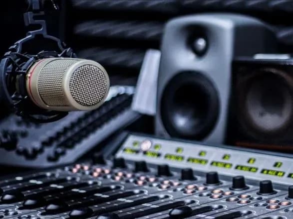 u-krimu-posililosya-blokuvannya-ukrayinskogo-fm-radiosignalu-pravozakhisniki