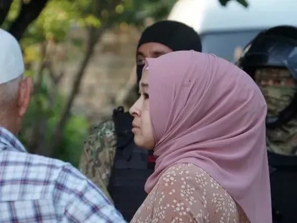 v-okupovanomu-krimu-pid-chas-obshukiv-zatrimali-shistokh-lyudey