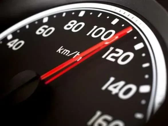 za-tizhden-kameri-zafiksuvali-ponad-200-avtomobiliv-yaki-perevischuvali-shvidkist