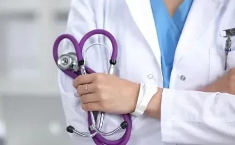 sered-medikiv-viyavili-vzhe-ponad-8-tisyach-vipadkiv-covid-19