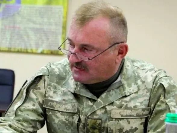 komanduvach-oos-poobitsyav-mittyevu-vidpovid-u-razi-porushennya-rezhimu-tishi-boyovikami