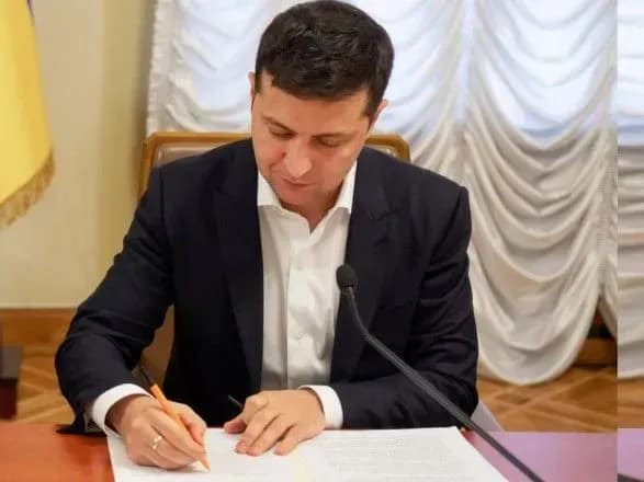 zelenskiy-zdiysniv-kadrovi-perestanovki-v-amku