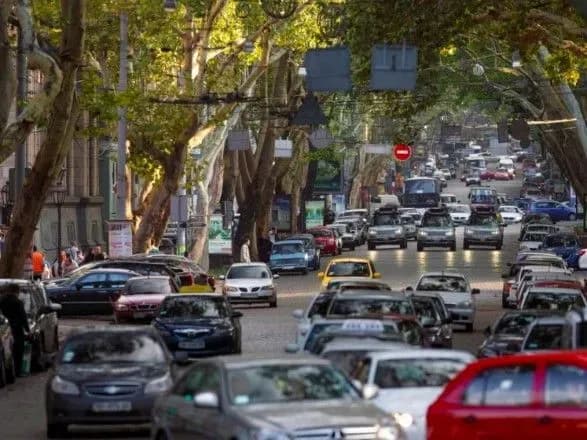 robochiy-tizhden-u-kiyevi-rozpochavsya-iz-zatoriv-12