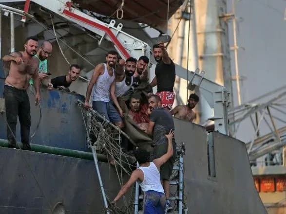 vibukh-u-livani-vzhe-67-zagiblikh-ponad-3-tisyachi-poranenikh-likarni-beyruta-perepovneni