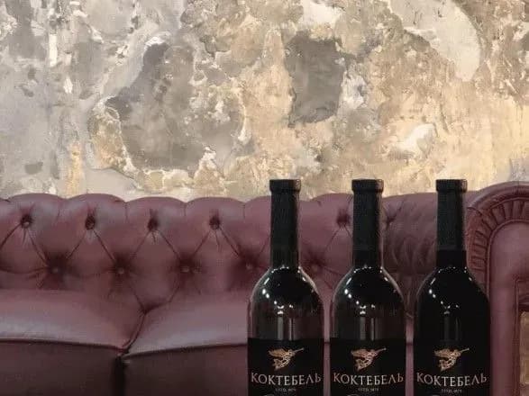 frantsuzi-viddayut-perevagu-chervonomu-vinu-statistika