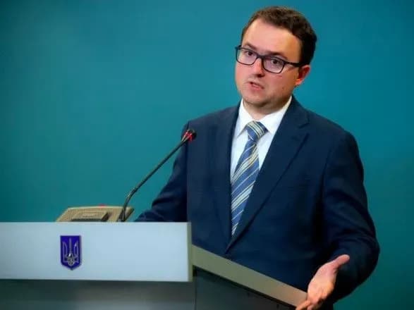 u-zelenskogo-zvinuvatili-rosiyu-u-sprobakh-znischiti-ukrayinsku-kulturu-v-krimu