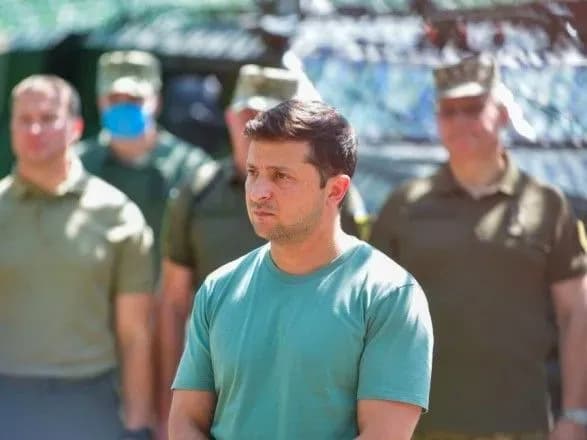 zelenskiy-prokomentuvav-zminu-golovi-ukrayinskoyi-delegatsiyi-u-tkg