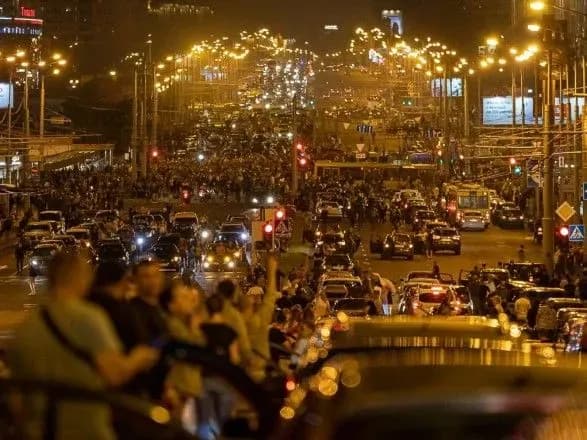 u-parlamenti-bilorusi-zayavili-pro-lukashenka-yakiy-pochuv-narod-ta-doruchiv-rozibratisya-z-zatrimannyami