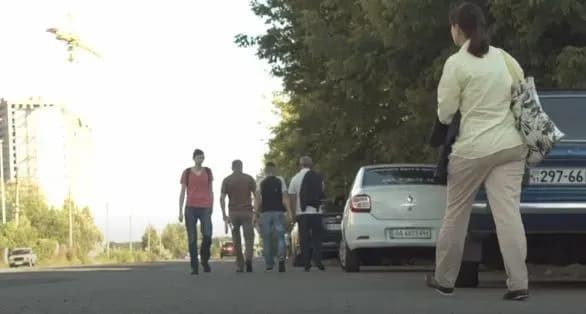 ponad-dvadtsyat-tisyach-kiyan-prosyat-vladu-virishiti-problemu-z-parkovkami