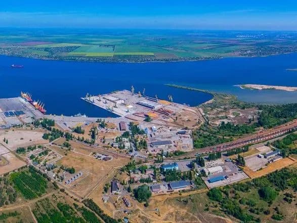 drugiy-pishov-krikliy-povidomiv-pro-peredachu-u-kontsesiyu-portu-olviya