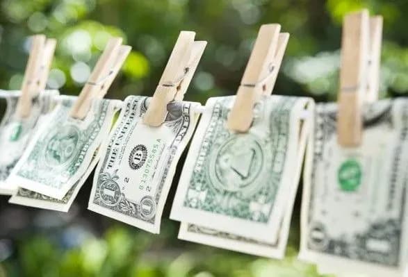 ukrayinski-slidchi-mozhut-samostiyno-legalizuvati-visnovki-kroll-u-spravakh-privatbanku-yurist