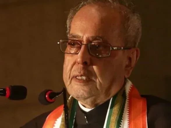 eksprezident-indiyi-pomer-cherez-tri-tizhni-pislya-pidtverdzhennya-infikuvannya-covid-19