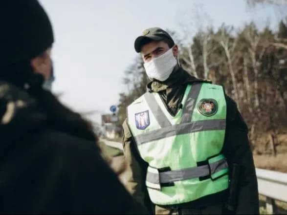 u-mvs-uzhe-mayzhe-2-tis-spivrobitnikiv-zakhvorili-na-covid-19