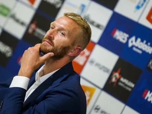 klub-yaremchuka-ta-bezusa-otrimav-novogo-trenera