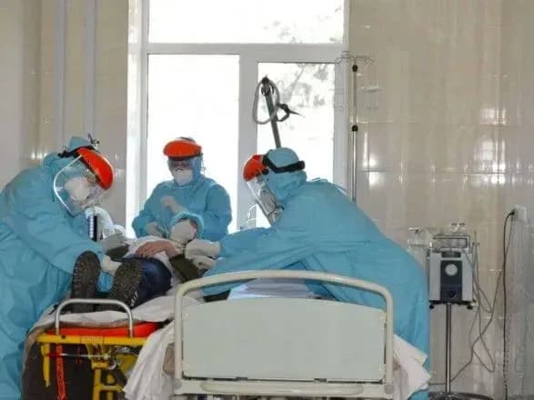 koronavirus-u-zsu-za-dobu-sche-odna-smert-cherez-covid-19-i-ponad-30-novikh-vipadkiv