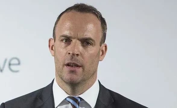 mzs-velikoyi-britaniyi-tayemna-inavguratsiya-sche-bilshe-pidrivaye-reputatsiyu-lukashenka