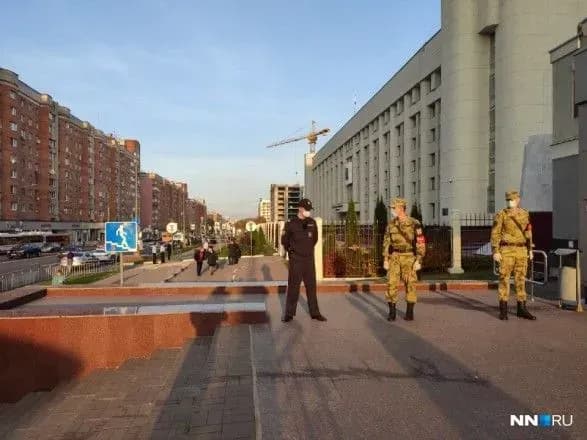 u-nizhnomu-novgorodi-redaktorka-vidannya-vchinila-samopidpal-u-moyiy-smerti-proshu-zvinuvachuvati-rf