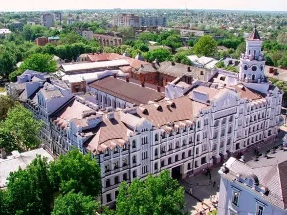 lishe-odna-oblast-gotova-do-poslablennya-karantinu-v-ukrayini-moz