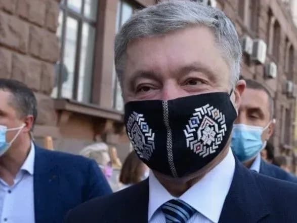 poroshenka-vipisali-z-likarni