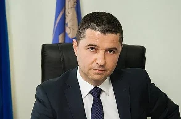 miskiy-golova-umani-vilikuvavsya-vid-sovid-19