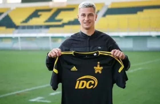 ukrayinets-za-desyat-igrovikh-khvilin-oformiv-khet-trik-u-gri-inozemnogo-chempionatu