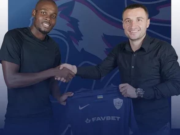 debyutant-upl-pidsilivsya-futbolistom-molodizhnoyi-zbirnoyi-par