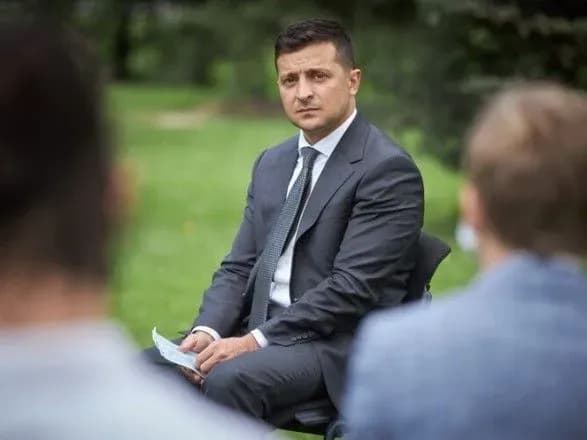 zelenskogo-chekayut-na-zasidanni-fraktsiyi-sluga-narodu