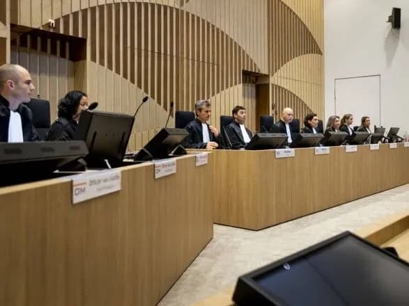 sud-u-spravi-mh17-z-godinnoyu-zatrimkoyu-startuvav-tretiy-den-slukhan