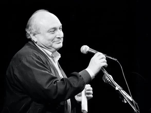 pomer-satirik-mikhaylo-zhvanetskiy