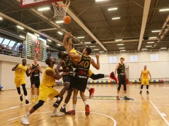 kiyiv-basket-zavoyuvav-devyatu-pospil-peremogu-u-sezoni-superligi