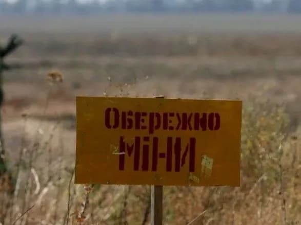 boyoviki-na-peredoviy-vstanovlyuyut-mini-ta-oblashtovuyut-inzhenerne-obladnannya-rozvidka