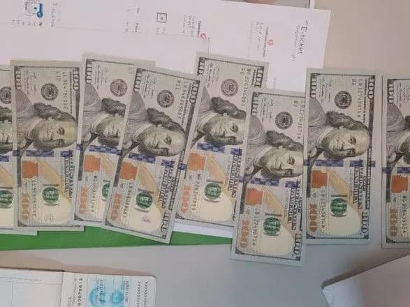 u-borispoli-gromadyanin-indiyi-dvichi-proponuvav-khabar-za-nezakonne-peretennya-kordonu