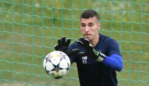 seyvi-dvokh-ukrayintsiv-potrapili-do-chisla-naykraschikh-turu-ligi-chempioniv-uyefa