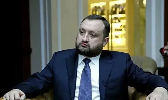 sud-skasuvav-postanovu-prokurora-pro-zupinennya-rozsliduvannya-u-spravi-schodo-arbuzova