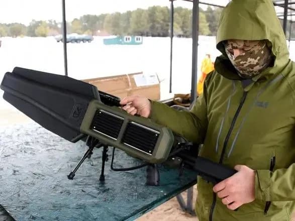 ukrayinskikh-viyskovikh-ozbroyat-rushnitsyami-proti-bpla-nachalnik-genshtabu