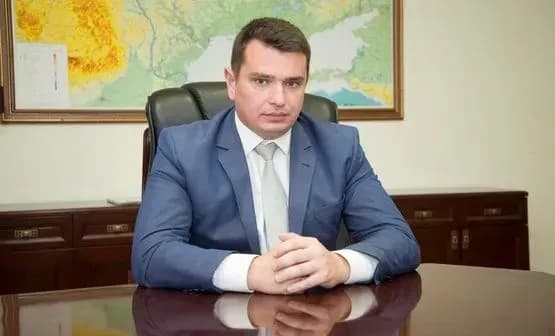 ukrayintsi-zbirayut-pidpisi-za-zvilnennya-direktora-nabu-sitnika