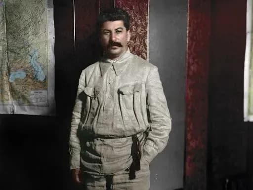 stalina-zakhischatime-advokat-vishinskogo