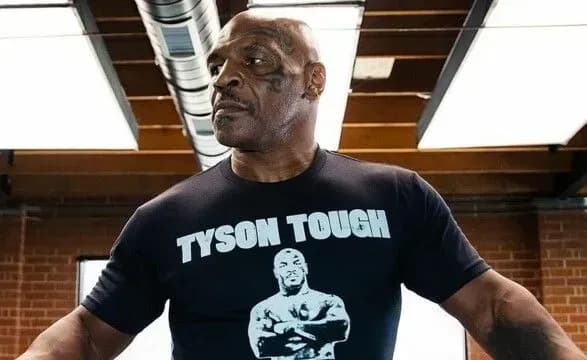 bokser-usik-rozpoviv-pro-mozhlivist-provedennya-boyu-iz-taysonom