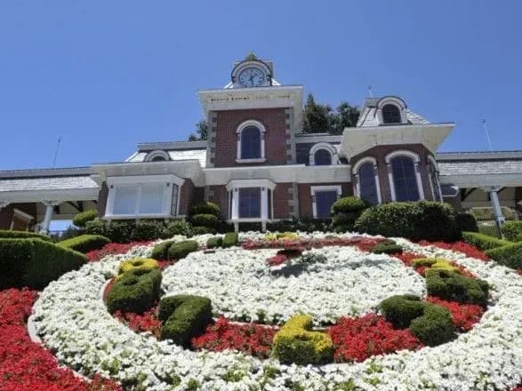 v-kaliforniyi-prodali-ulyubleniy-mayetok-maykla-dzheksona