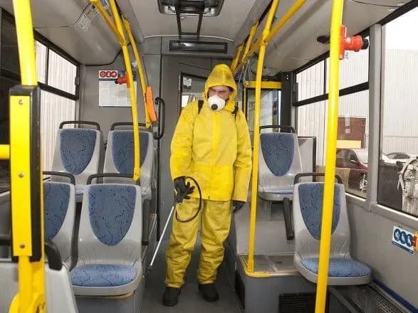 lokdaun-menshe-nizh-za-tizhden-ukrayintsyam-nagadali-pro-obmezhennya-u-marshrutkakh