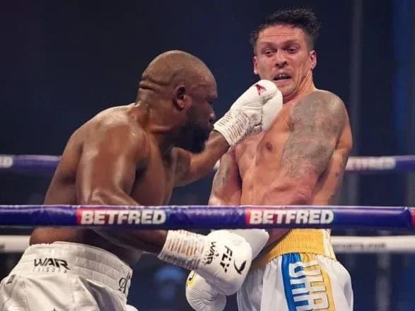 kolishniy-supernik-usika-rozkritikuvav-ukrayinskogo-boksera