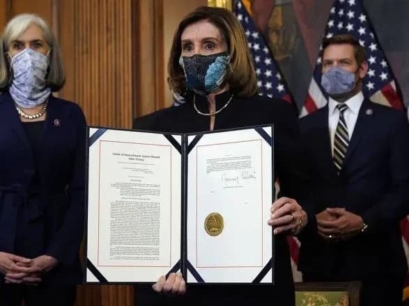 spiker-palati-predstavnikiv-pidpisala-obvinuvalniy-visnovok-trampu-v-ramkakh-impichmentu