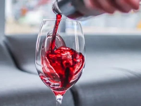 vcheni-nazvali-alkogol-yakiy-vplivaye-na-organizm-yak-sportivne-trenuvannya