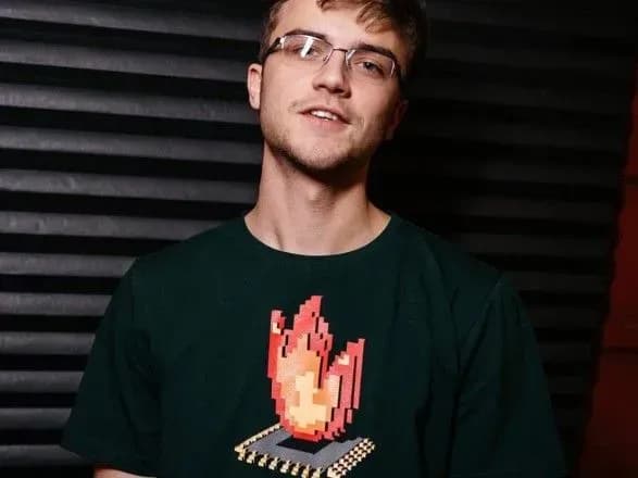 deputat-kiyivradi-pobiv-komika-pid-chas-vistupu-cherez-matyuki