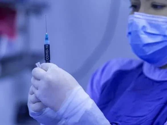 v-ukrayini-rozpochalisya-praktichni-navchannya-mobilnikh-brigad-dlya-imunizatsiyi-vid-covid-19