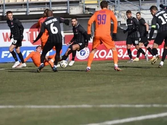 debyutniy-gol-shakhaba-prinis-zori-pyatu-pospil-peremogu-v-upl