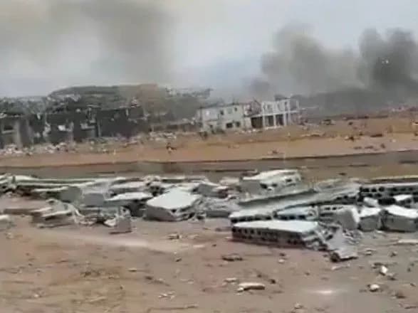 schonaymenshe-98-lyudey-zaginuli-sotni-poraneni-cherez-vibukhi-v-ekvatorialniy-gvineyi